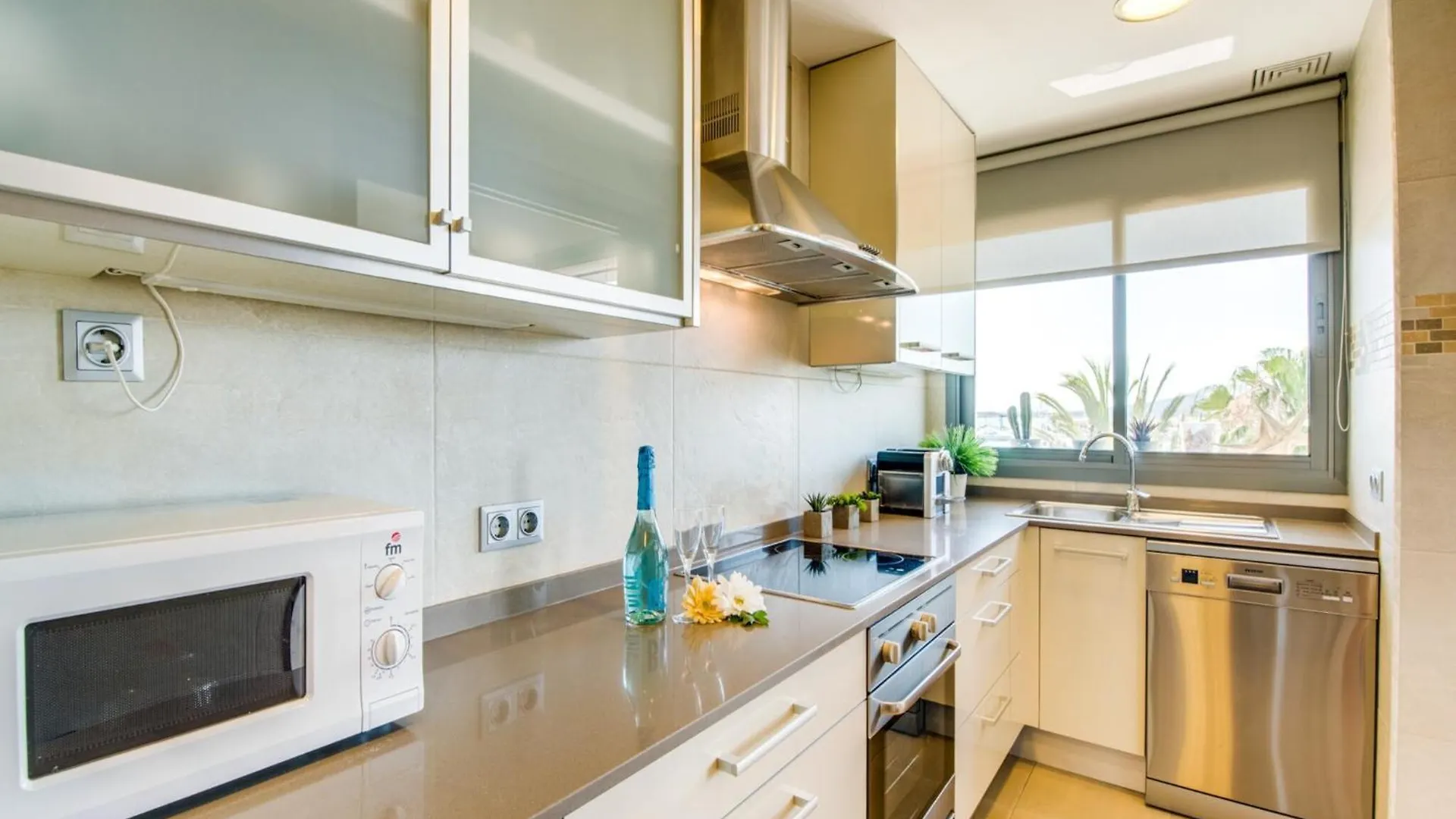 Modern Apartment In Puerto De Alcudia